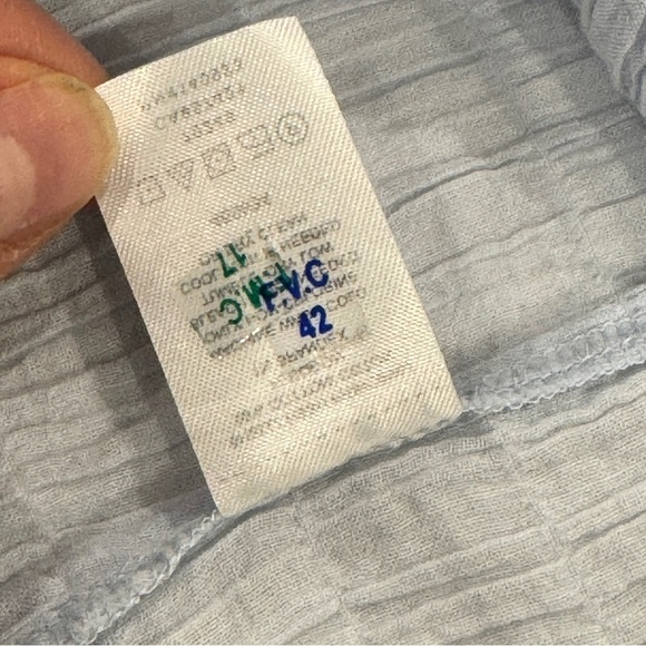 Lou & Grey Light Gray/Bluish Women's cotton Top long sleeve Size Medium - Picture 7 of 7